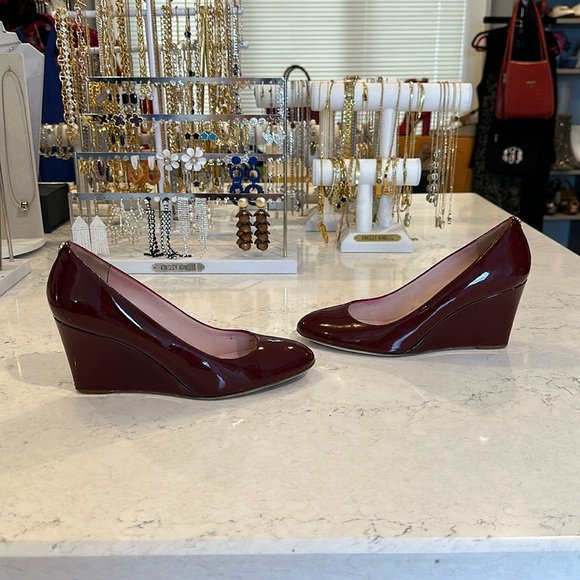 Kate Spade burgundy patent leather wedges size 7 - Picture 1 of 6
